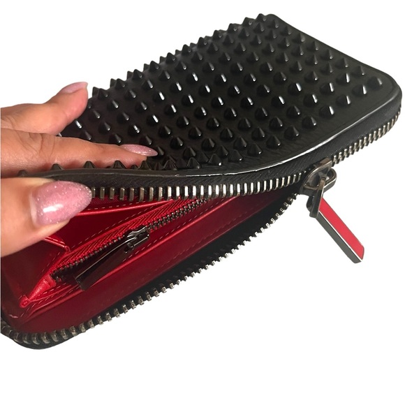 Christian Louboutin - EUC Spiked Full-Grain Leather Zip-Around Wallet - Picture 6 of 8